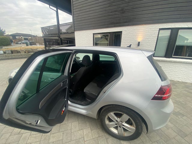 2015 VOLKSWAGEN GOLF - 8