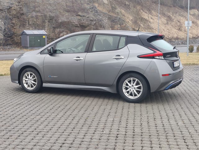 SJNFAAZE1U0016712 2018 NISSAN LEAF-5