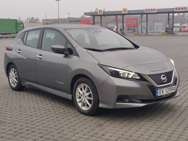 2018 NISSAN LEAF - 9