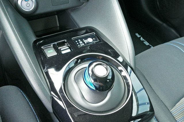 2021 NISSAN LEAF - 7