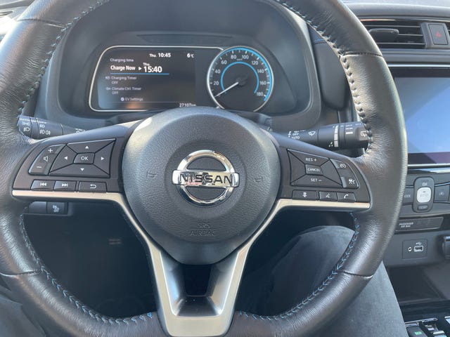 2021 NISSAN LEAF - 10