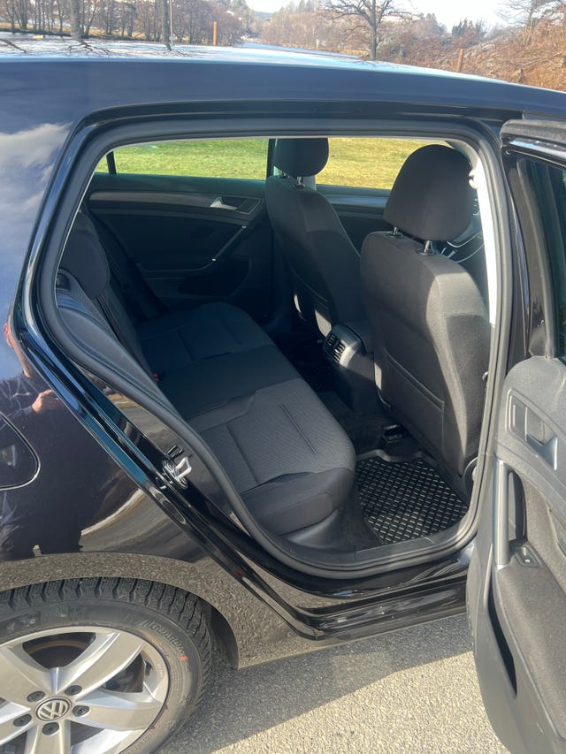 2019 VOLKSWAGEN GOLF - 23