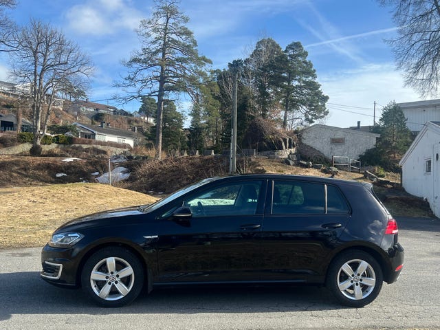 2019 VOLKSWAGEN GOLF - 11