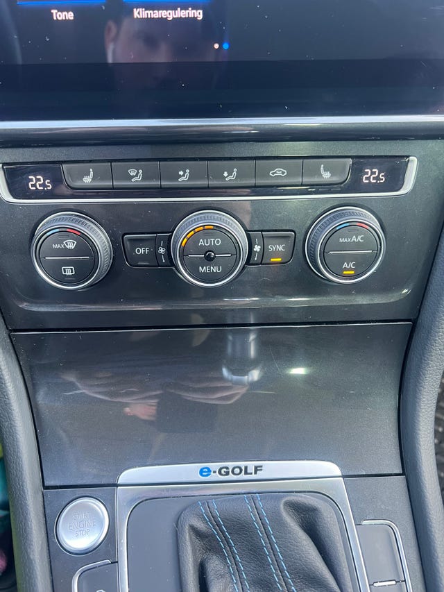 2019 VOLKSWAGEN GOLF - 38