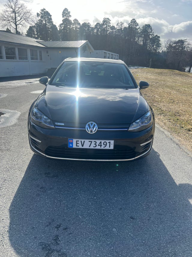 WVWZZZAUZKW915647 2019 VOLKSWAGEN GOLF-4