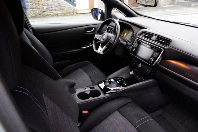 SJNFAAZE1U0017148 2018 NISSAN LEAF-3