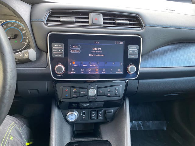 2020 NISSAN LEAF - 17