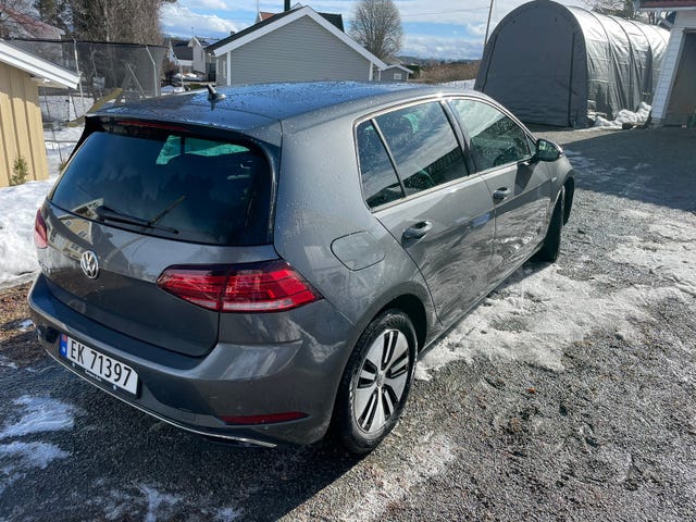 WVWZZZAUZJ8903939 2018 VOLKSWAGEN GOLF-2