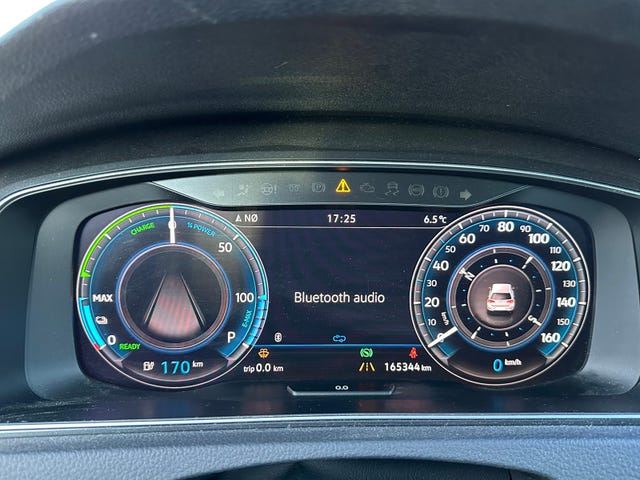 2019 VOLKSWAGEN GOLF - 8