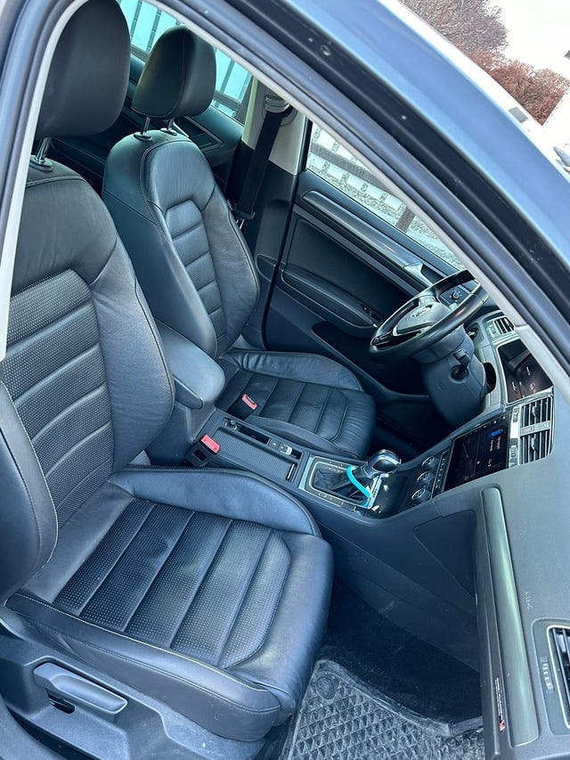 2019 VOLKSWAGEN GOLF - 11