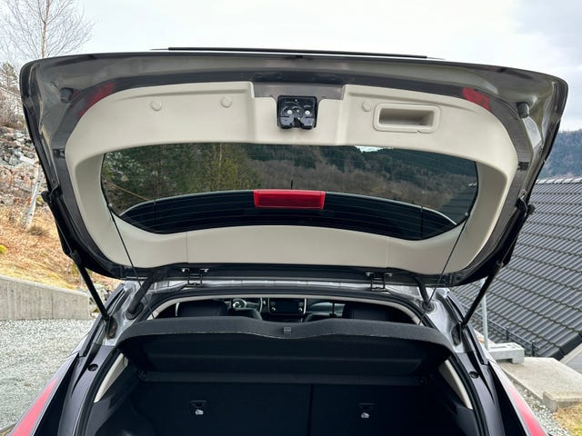 2018 NISSAN LEAF - 11