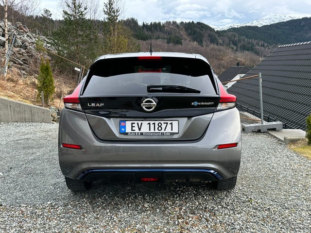 SJNFAAZE1U0023000 2018 NISSAN LEAF-2