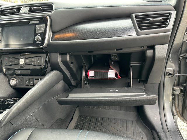 2018 NISSAN LEAF - 24