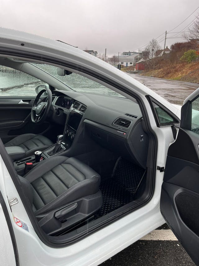 2018 VOLKSWAGEN GOLF - 15