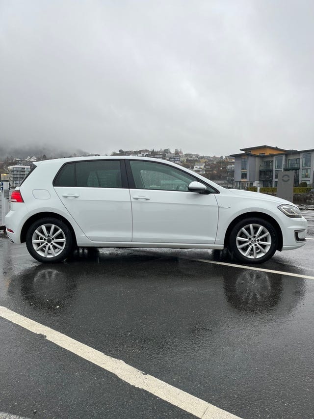 2018 VOLKSWAGEN GOLF - 9