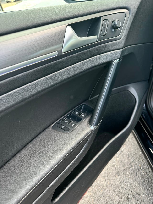 2019 VOLKSWAGEN GOLF - 11