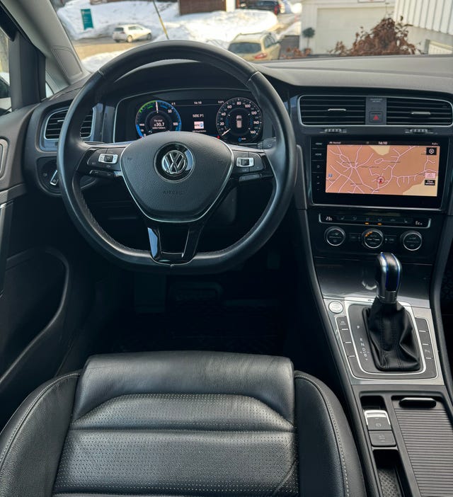 2019 VOLKSWAGEN GOLF - 14