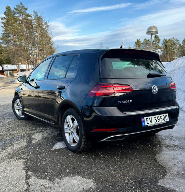 2019 VOLKSWAGEN GOLF - 8