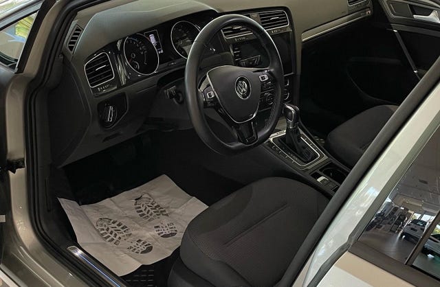 WVWZZZAUZK8907615 2019 VOLKSWAGEN GOLF-1