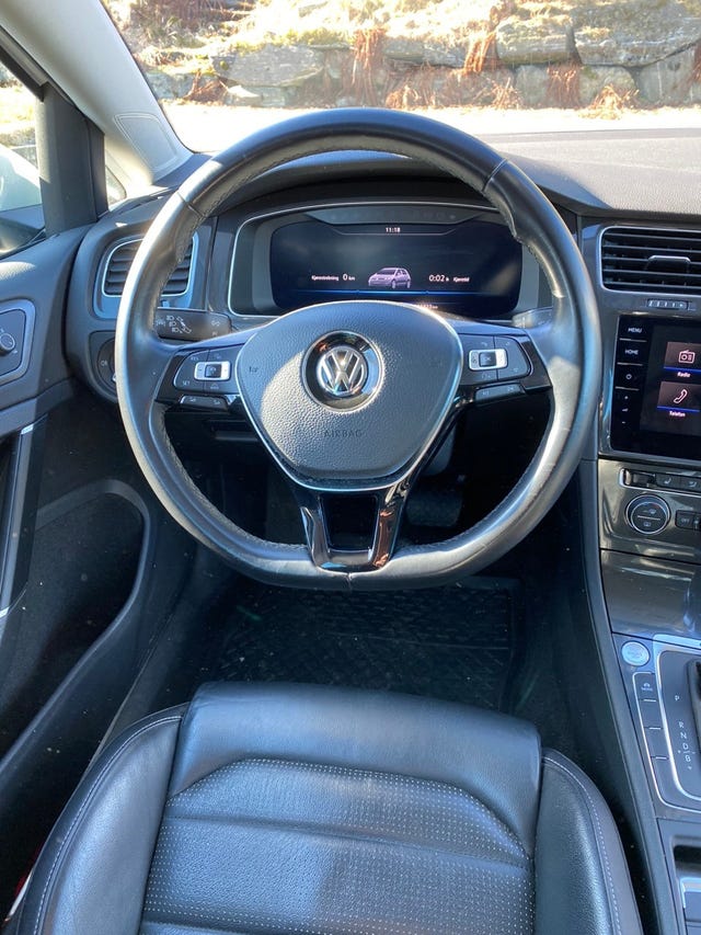 2018 VOLKSWAGEN GOLF - 18