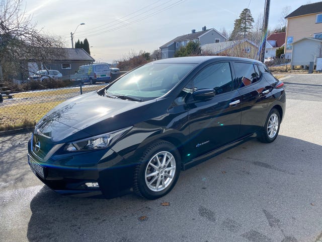 SJNFAAZE1U0014358 2018 NISSAN LEAF-1