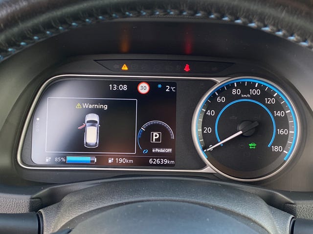 2018 NISSAN LEAF - 25