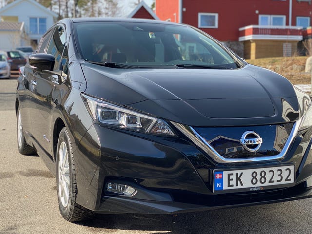 SJNFAAZE1U0014358 2018 NISSAN LEAF-0