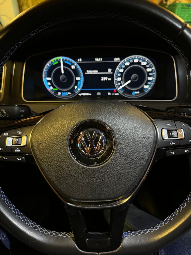 2018 VOLKSWAGEN GOLF - 20