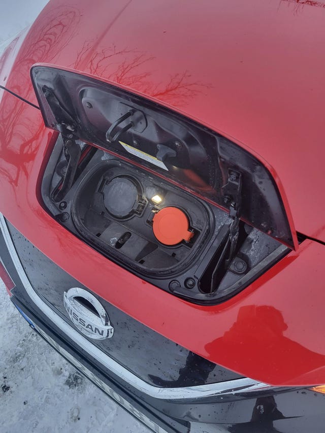 2018 NISSAN LEAF - 25