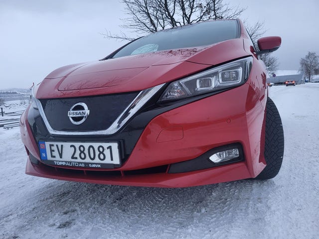 SJNFAAZE1U0032673 2018 NISSAN LEAF-1