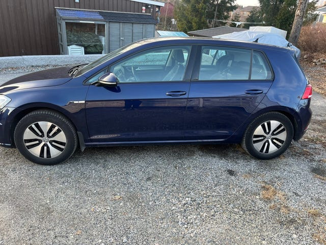 WVWZZZAUZJW911640 2018 VOLKSWAGEN GOLF-1