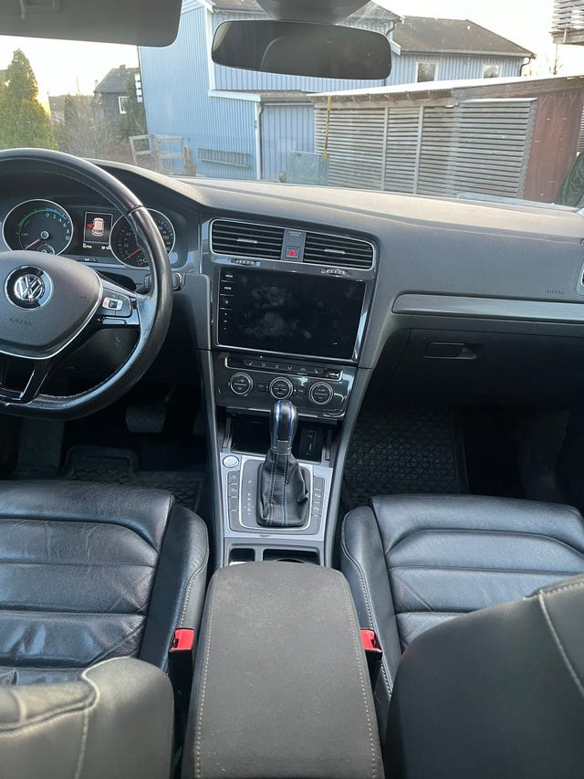 2018 VOLKSWAGEN GOLF - 11