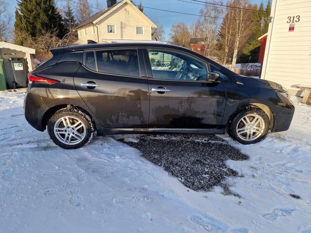 SJNFAAZE1U0123721 2021 NISSAN LEAF-1