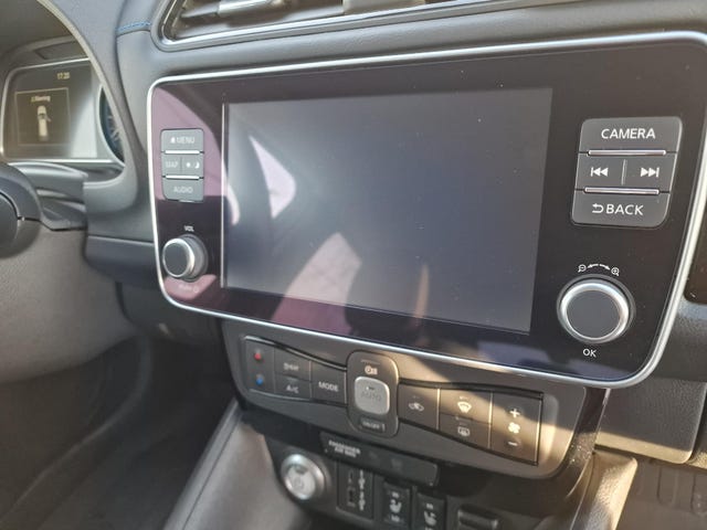 2021 NISSAN LEAF - 9