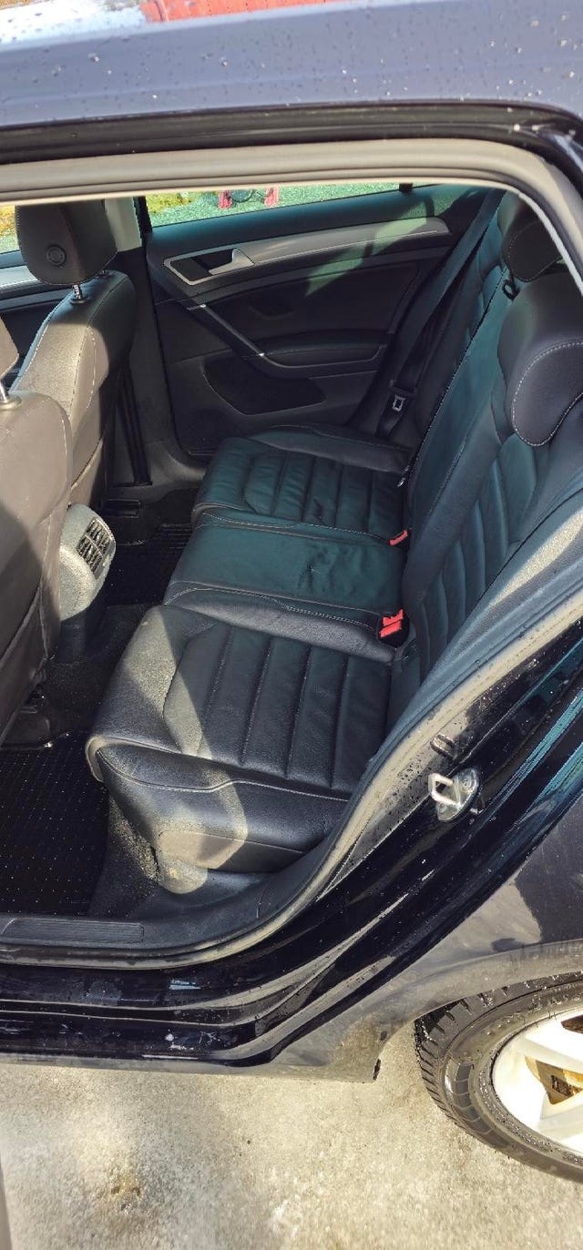 2015 VOLKSWAGEN GOLF - 8