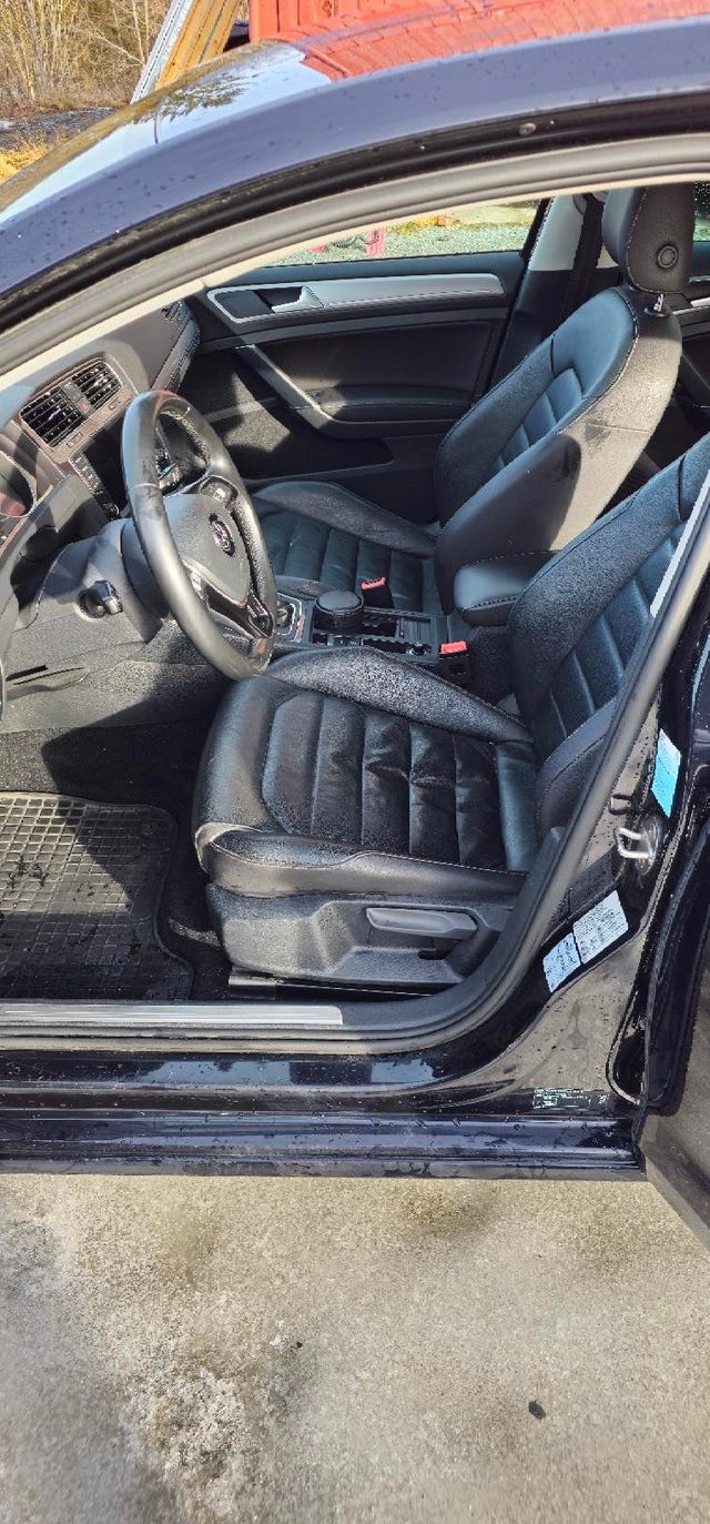 2015 VOLKSWAGEN GOLF - 9