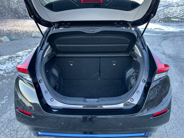 2021 NISSAN LEAF - 16