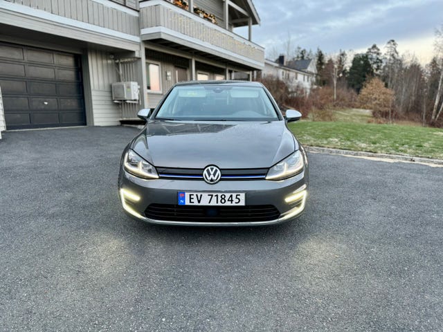 WVWZZZAUZKW915181 2019 VOLKSWAGEN GOLF-4