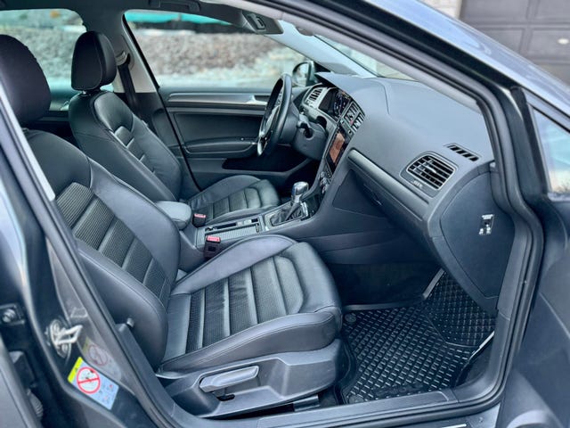 2019 VOLKSWAGEN GOLF - 9