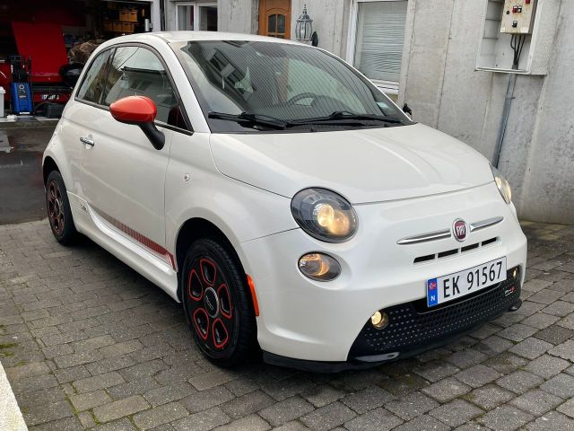 2014 FIAT 500 - 1