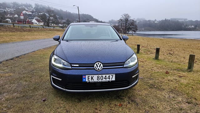 WVWZZZAUZJ8906812 2018 VOLKSWAGEN GOLF-2