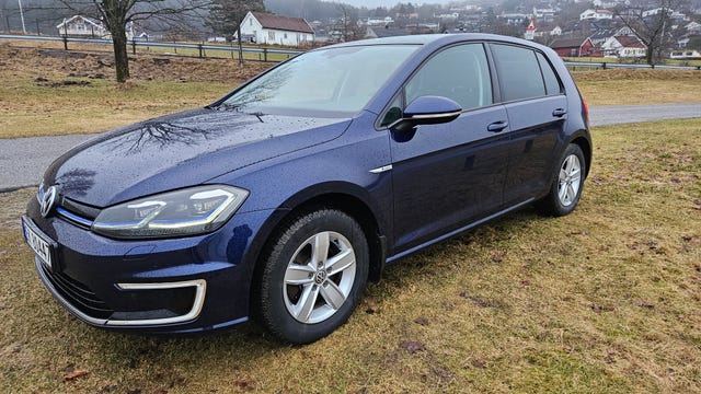 WVWZZZAUZJ8906812 2018 VOLKSWAGEN GOLF-3