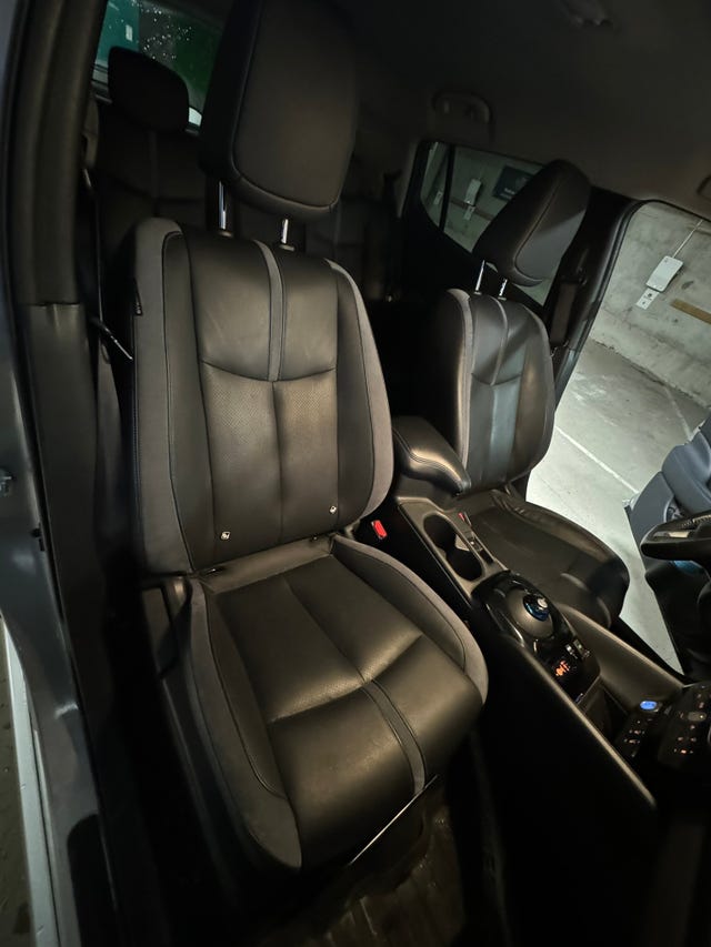 2018 NISSAN LEAF - 10
