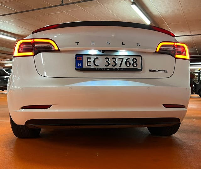 2021 TESLA MODEL 3 - 9