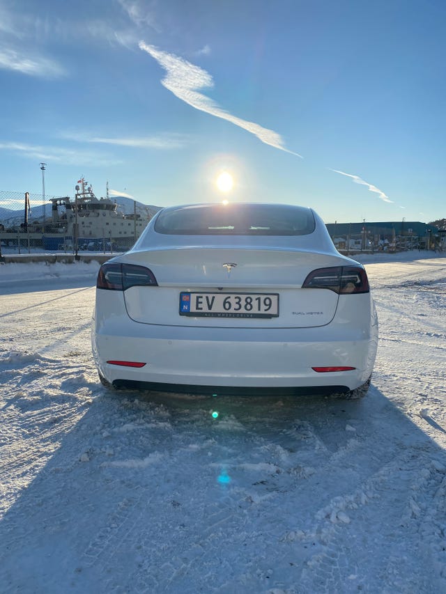 5YJ3E7EB8KF221366 2019 TESLA MODEL 3-4