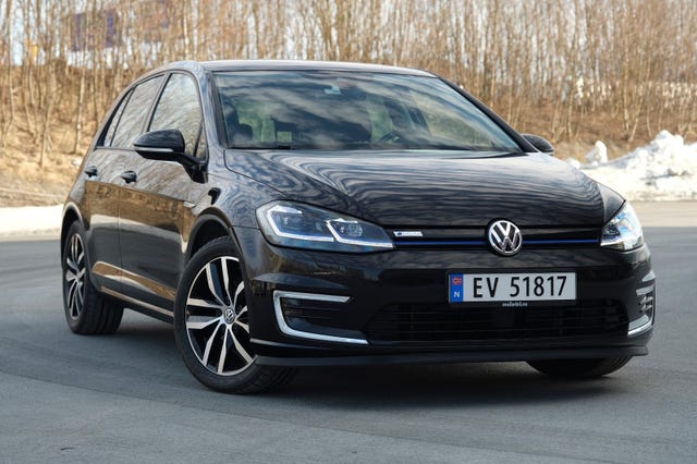 WVWZZZAUZK8906782 2019 VOLKSWAGEN GOLF-0