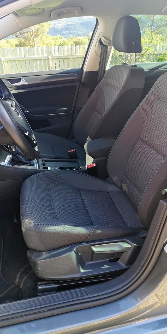 WVWZZZAUZK8908988 2019 VOLKSWAGEN GOLF-4