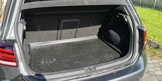 WVWZZZAUZK8908988 2019 VOLKSWAGEN GOLF-5