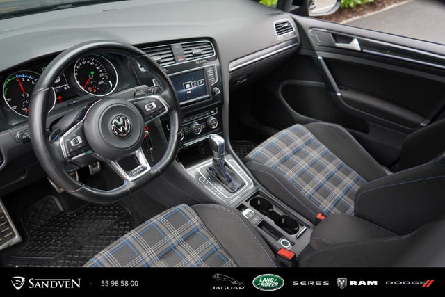 2015 VOLKSWAGEN GOLF - 23