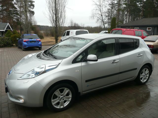 2012 NISSAN LEAF - 8